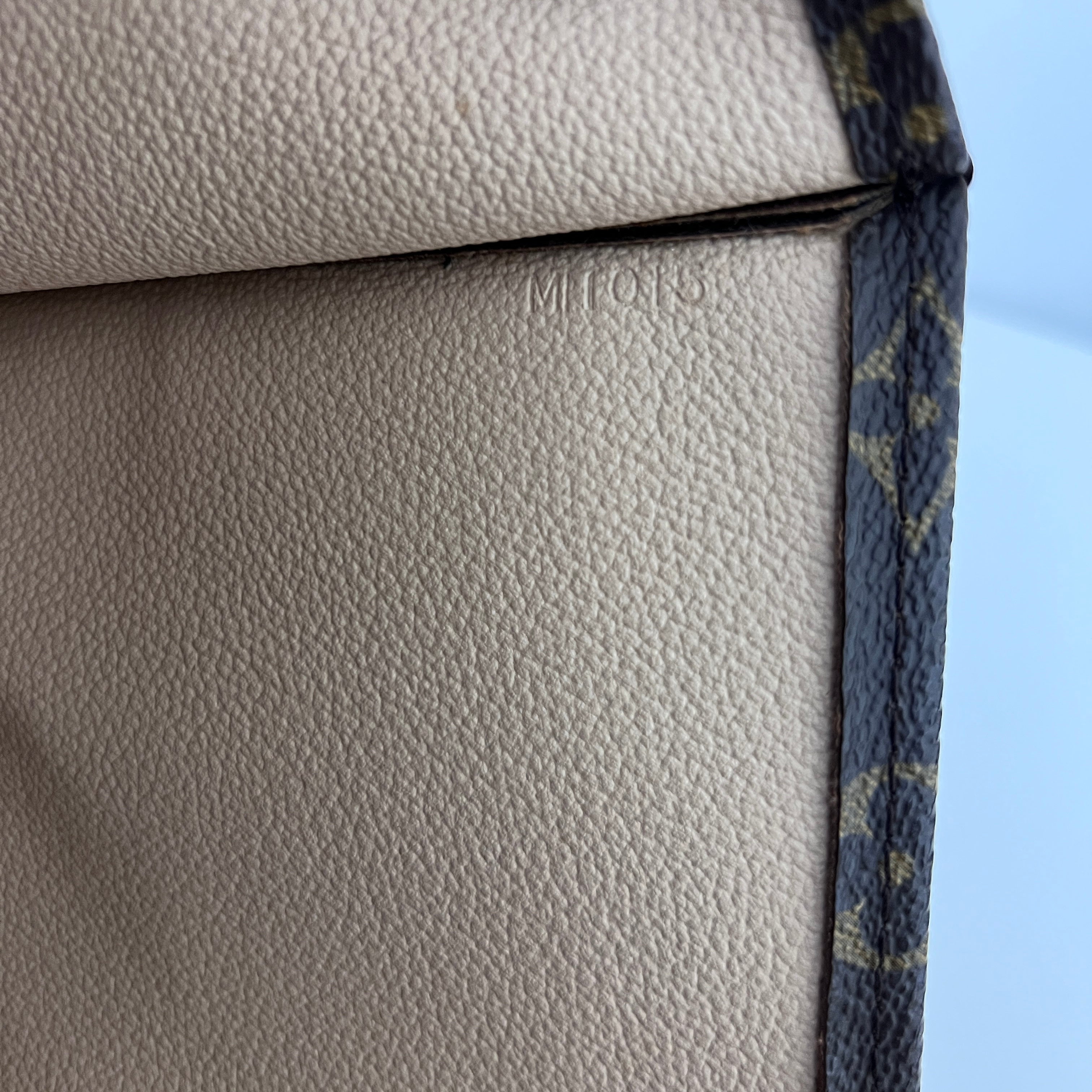Sac LOUIS VUITTON Sac Plat toile et cuir marron vintage 2005