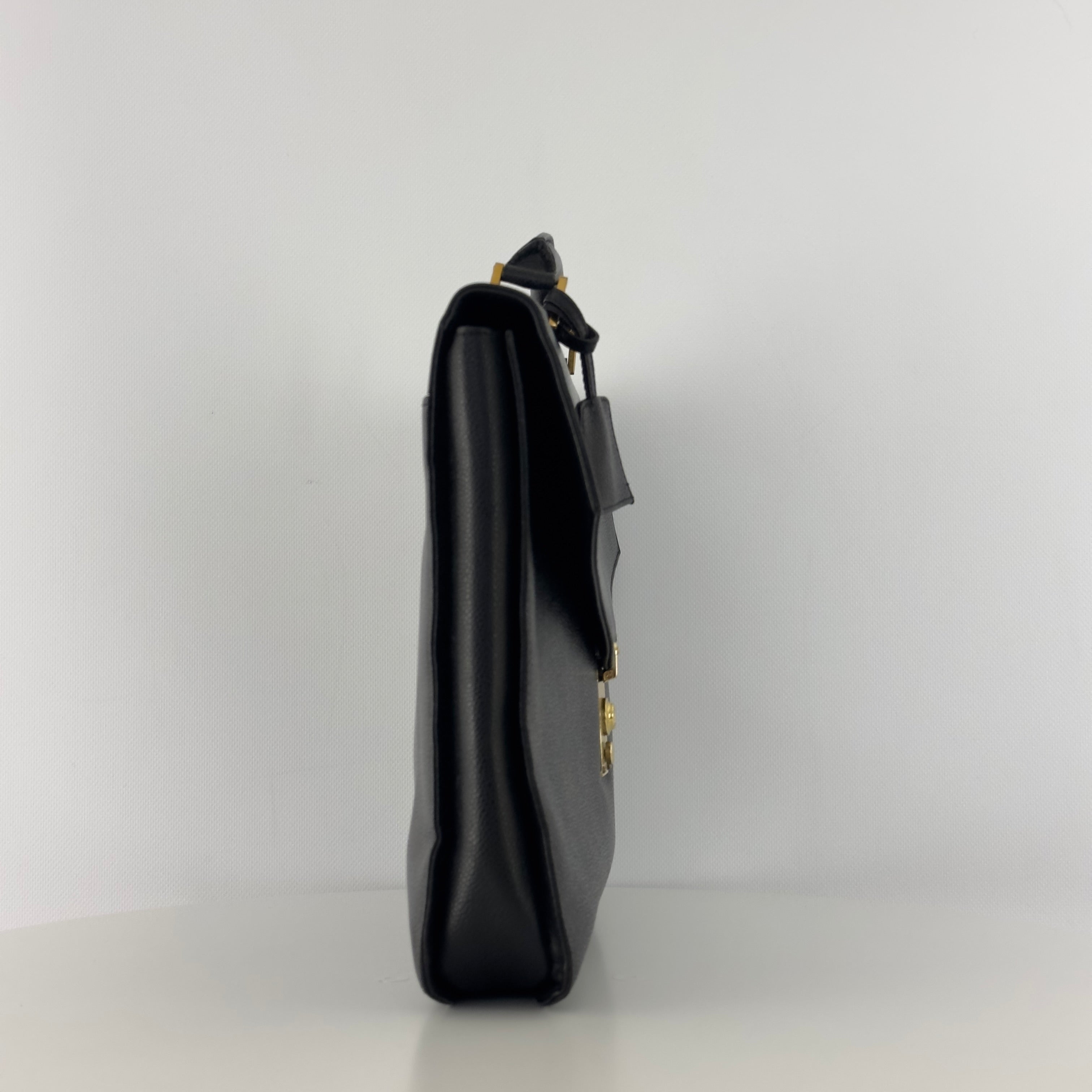 Sac à main CHANEL Briefcase cuir caviar noir