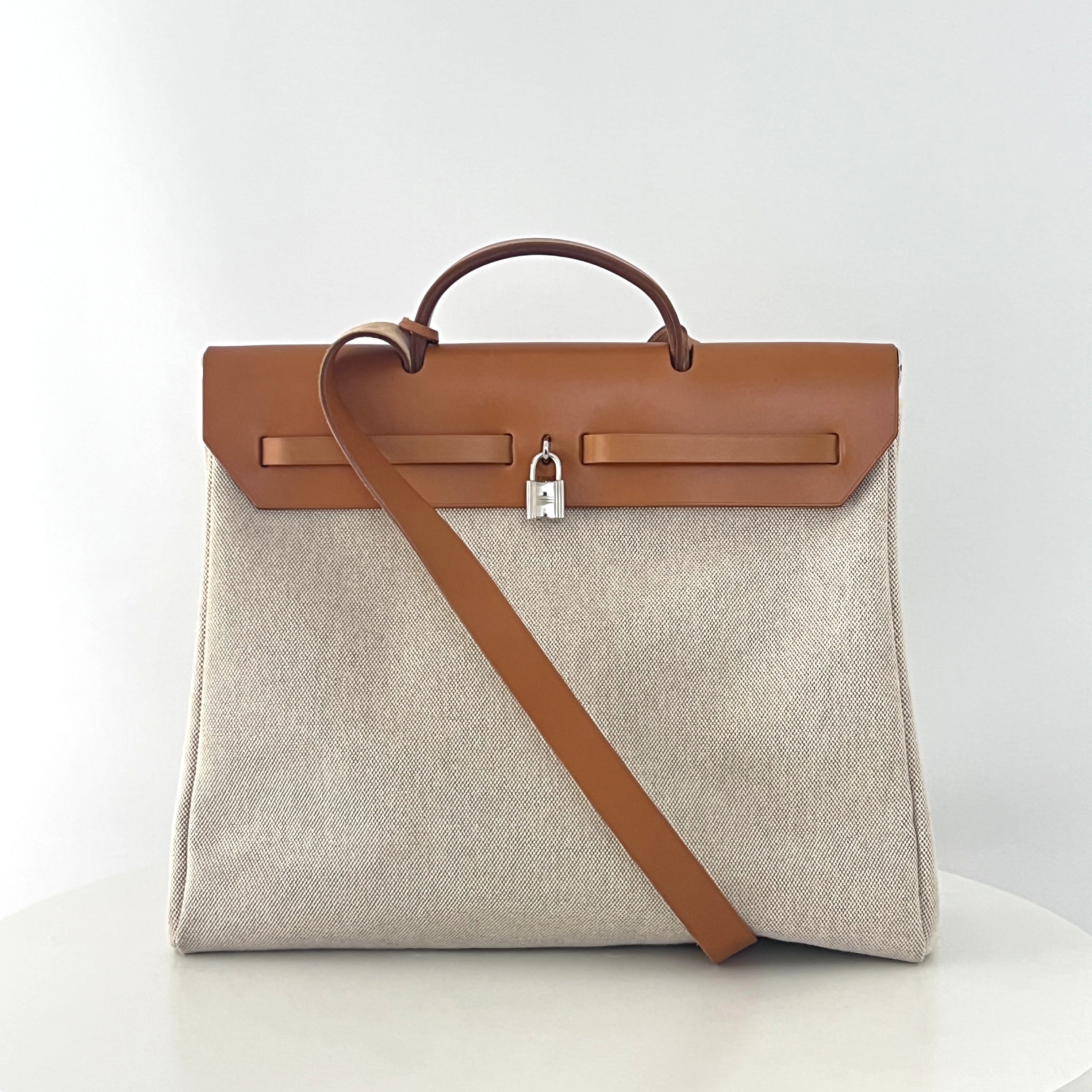 Sac à main HERMÈS Herbag 39 toile et cuir marron