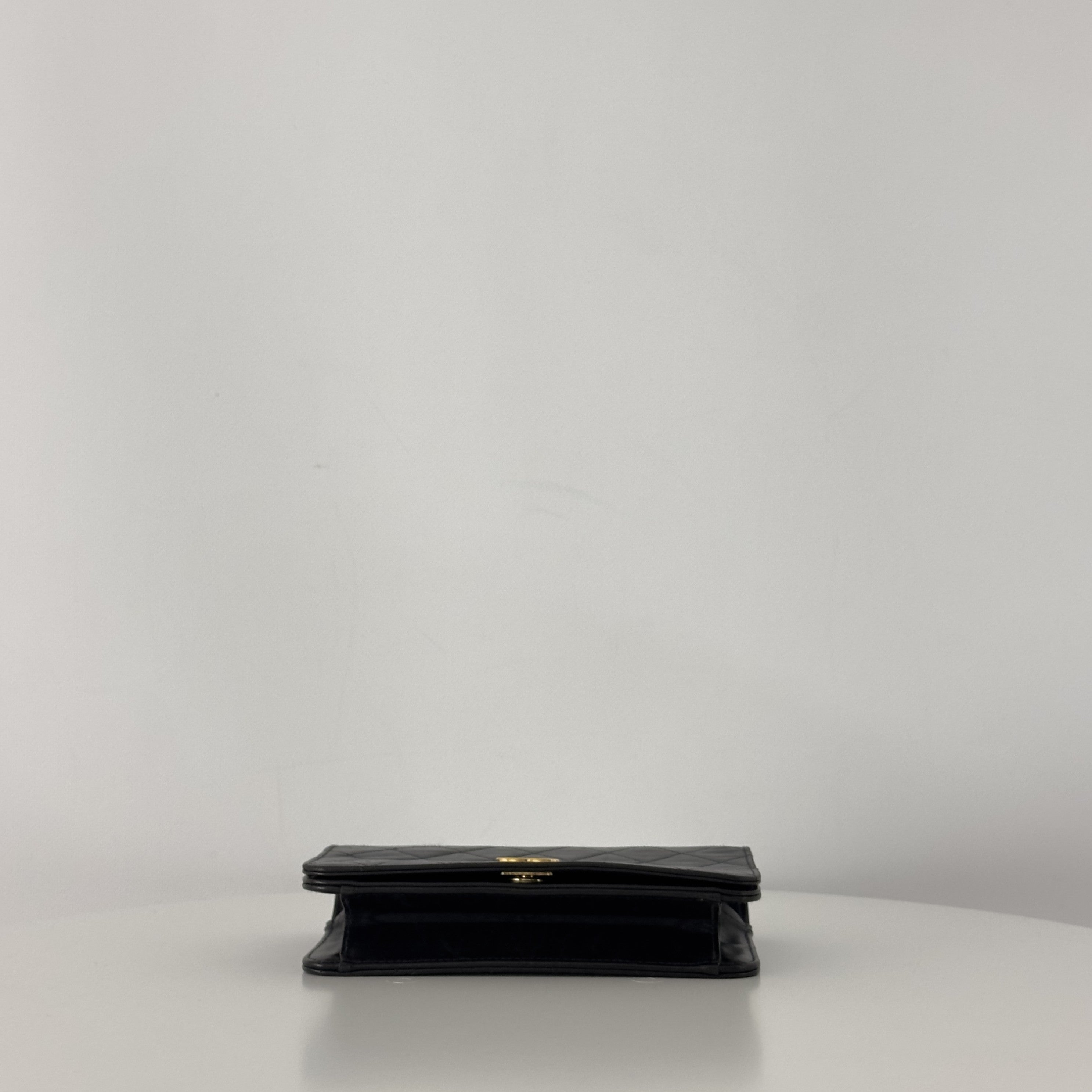 Sac à main CHANEL Timeless WOC Mini cuir d'agneau noir