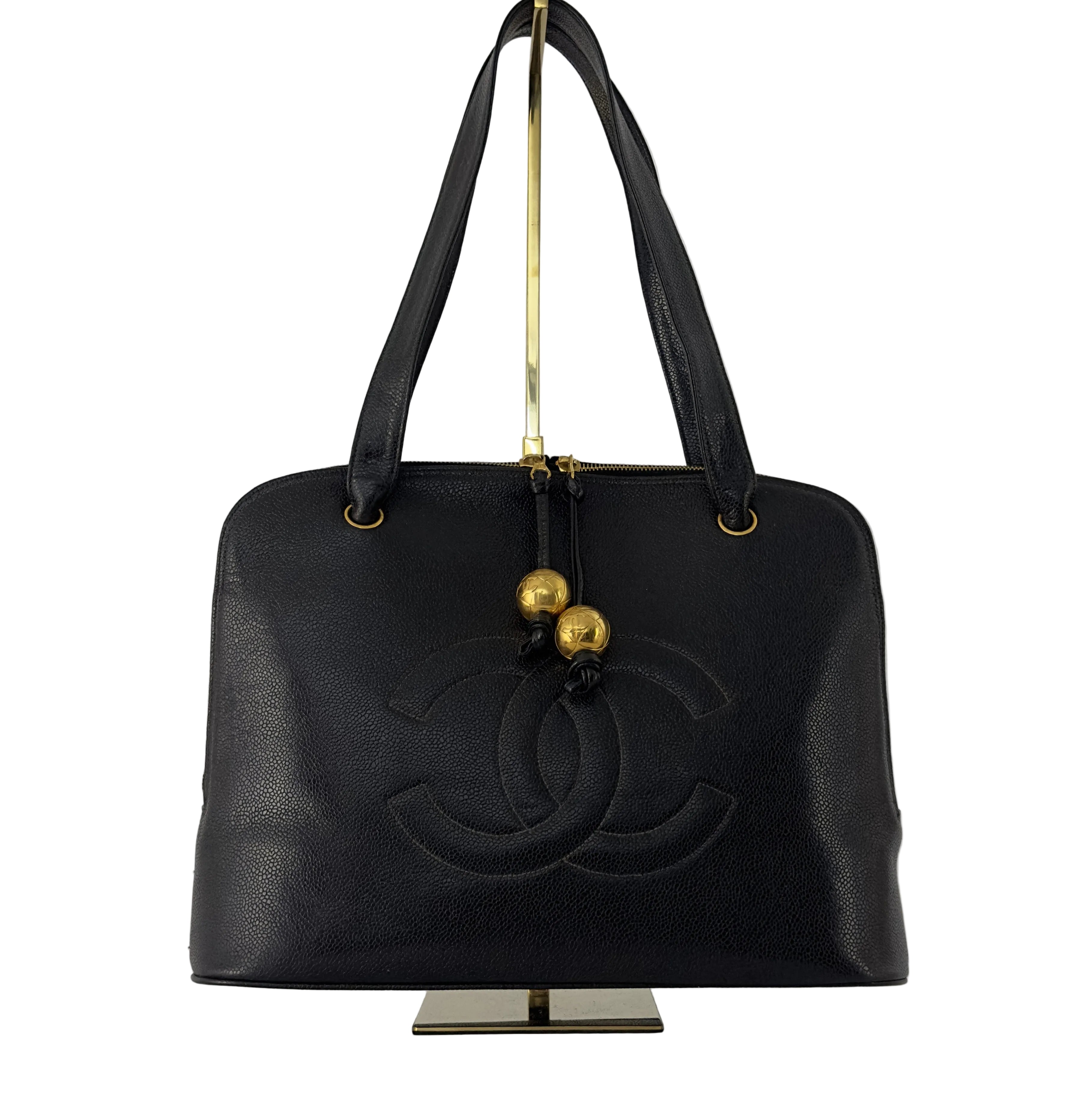 Sac à main CHANEL Tote Coco Mark cuir caviar noir