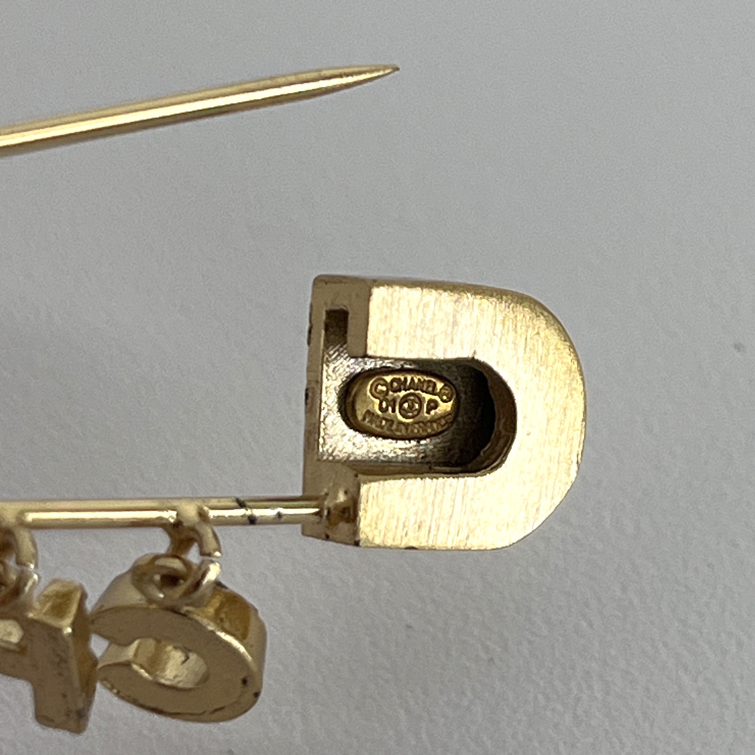 Broche CHANEL Strass