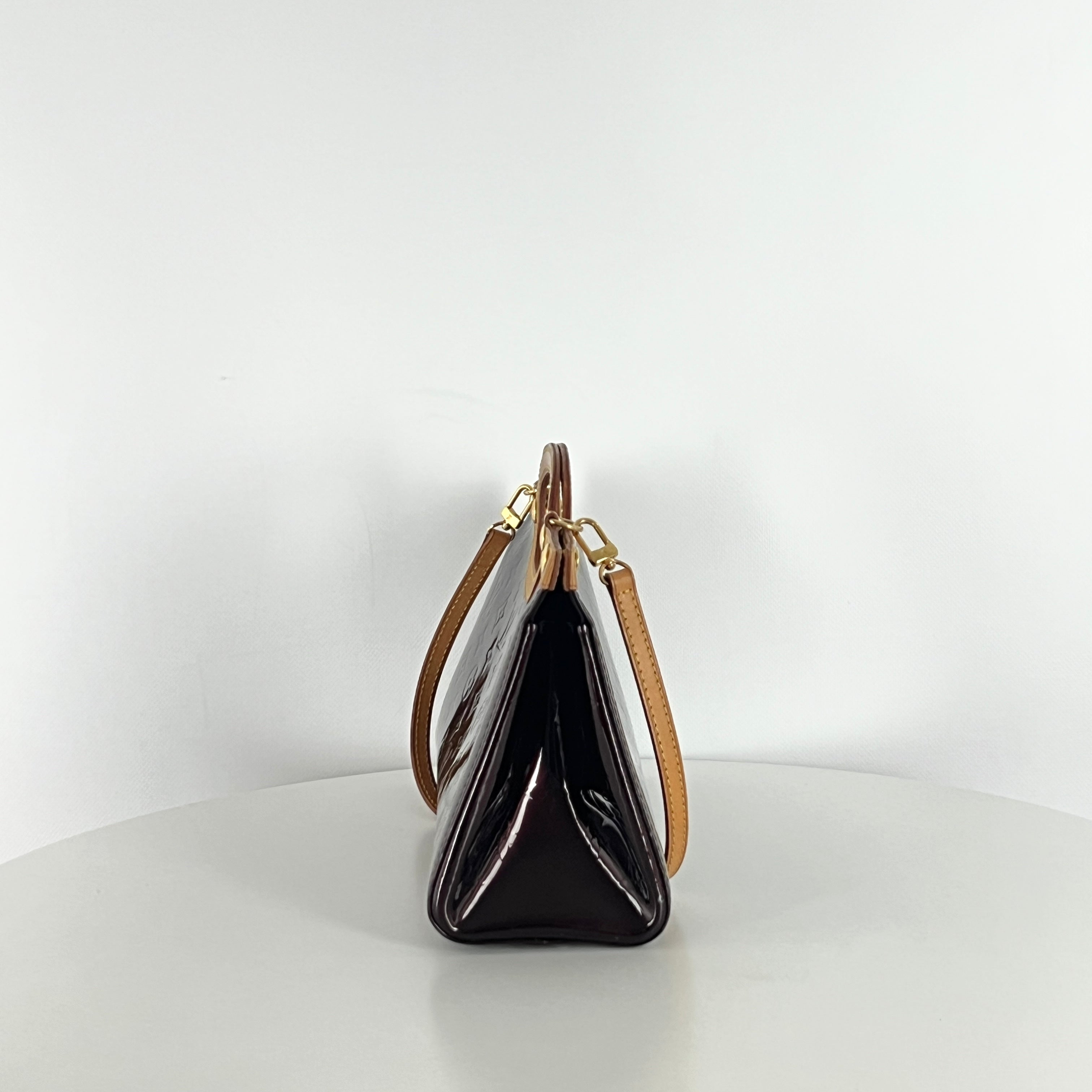 LOUIS VUITTON Roxbury handbag in purple patent leather