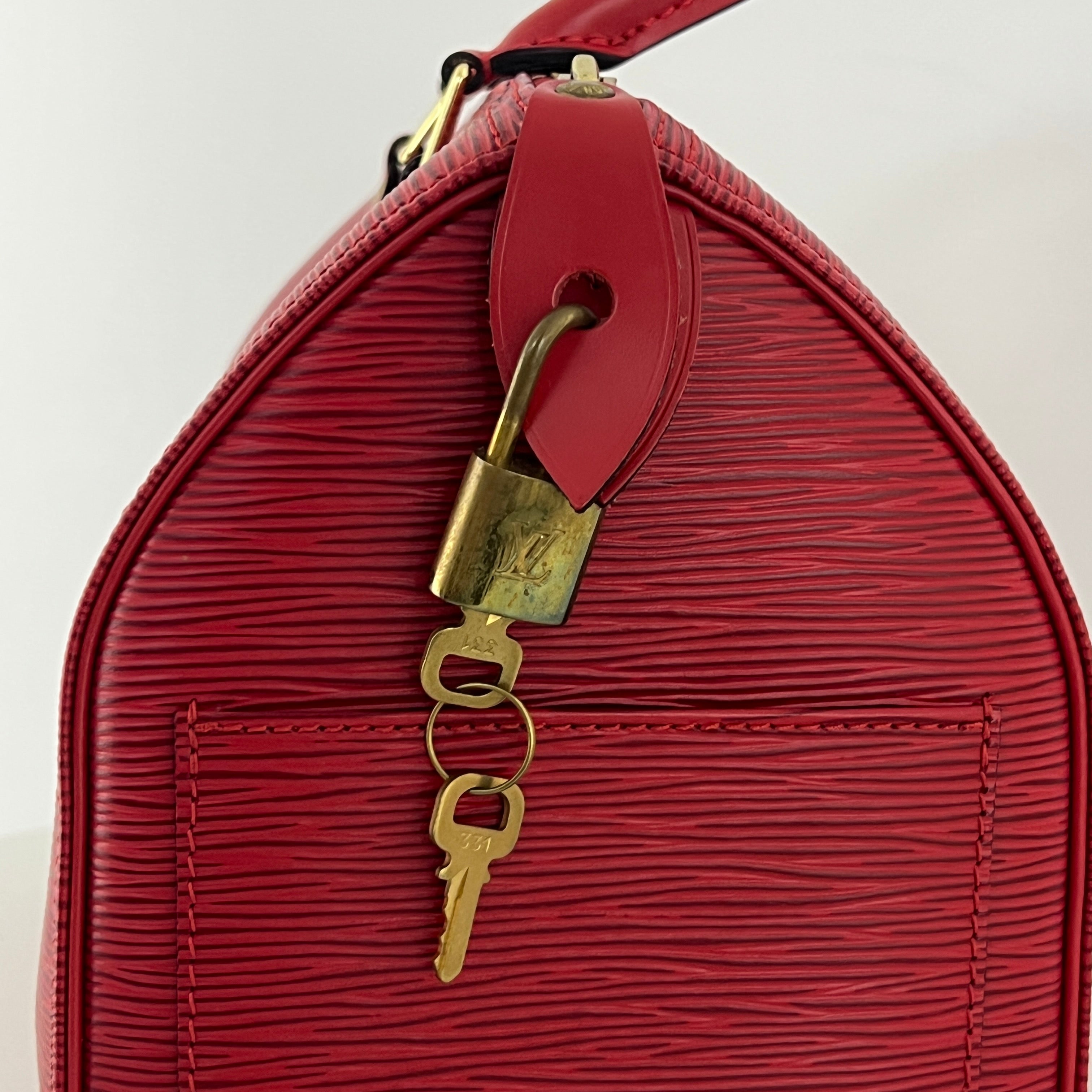 Sac à main LOUIS VUITTON Speedy 30 cuir épi rouge