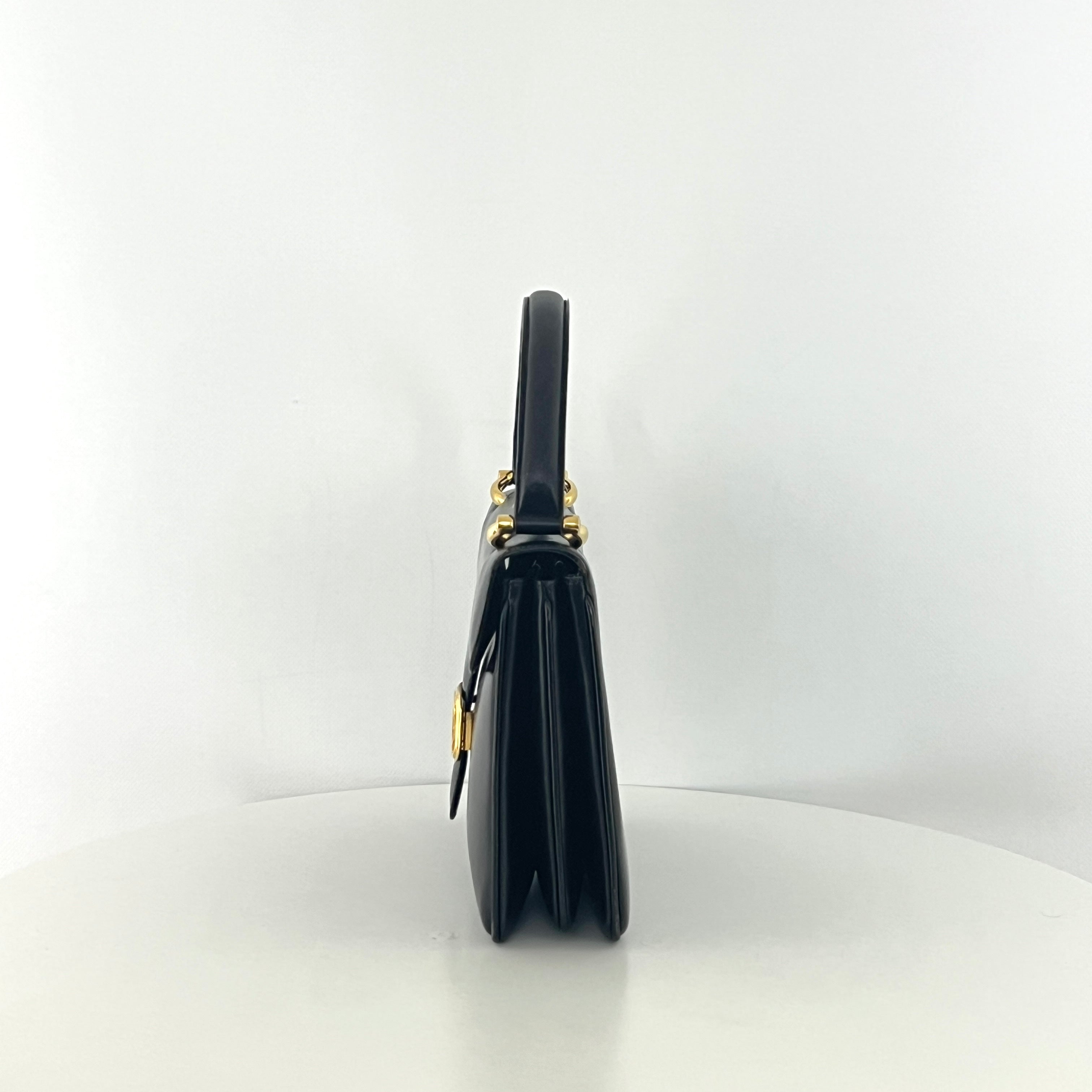 Sac à main CELINE Triomphe cuir noir