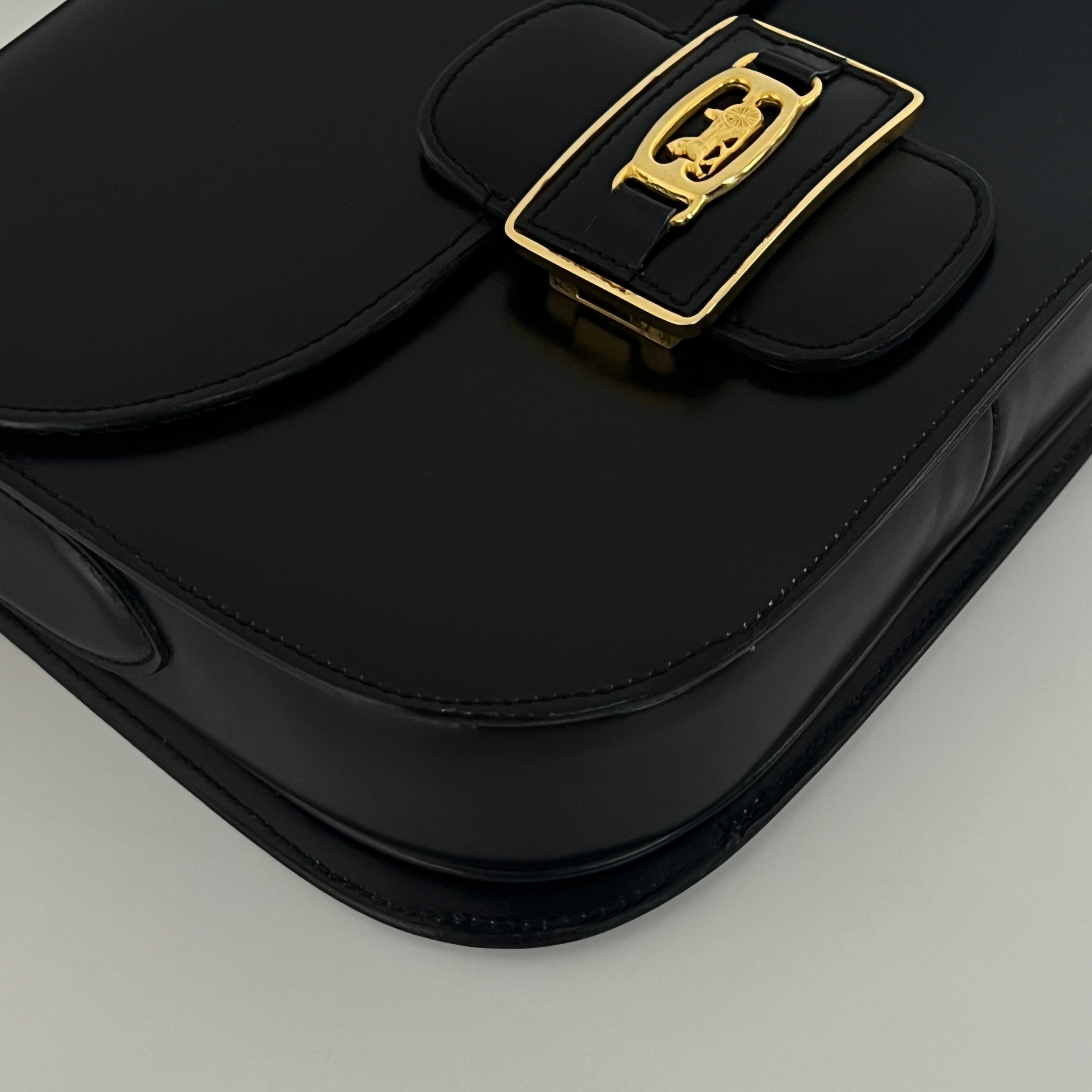 Sac à main CELINE Triomphe cuir noir