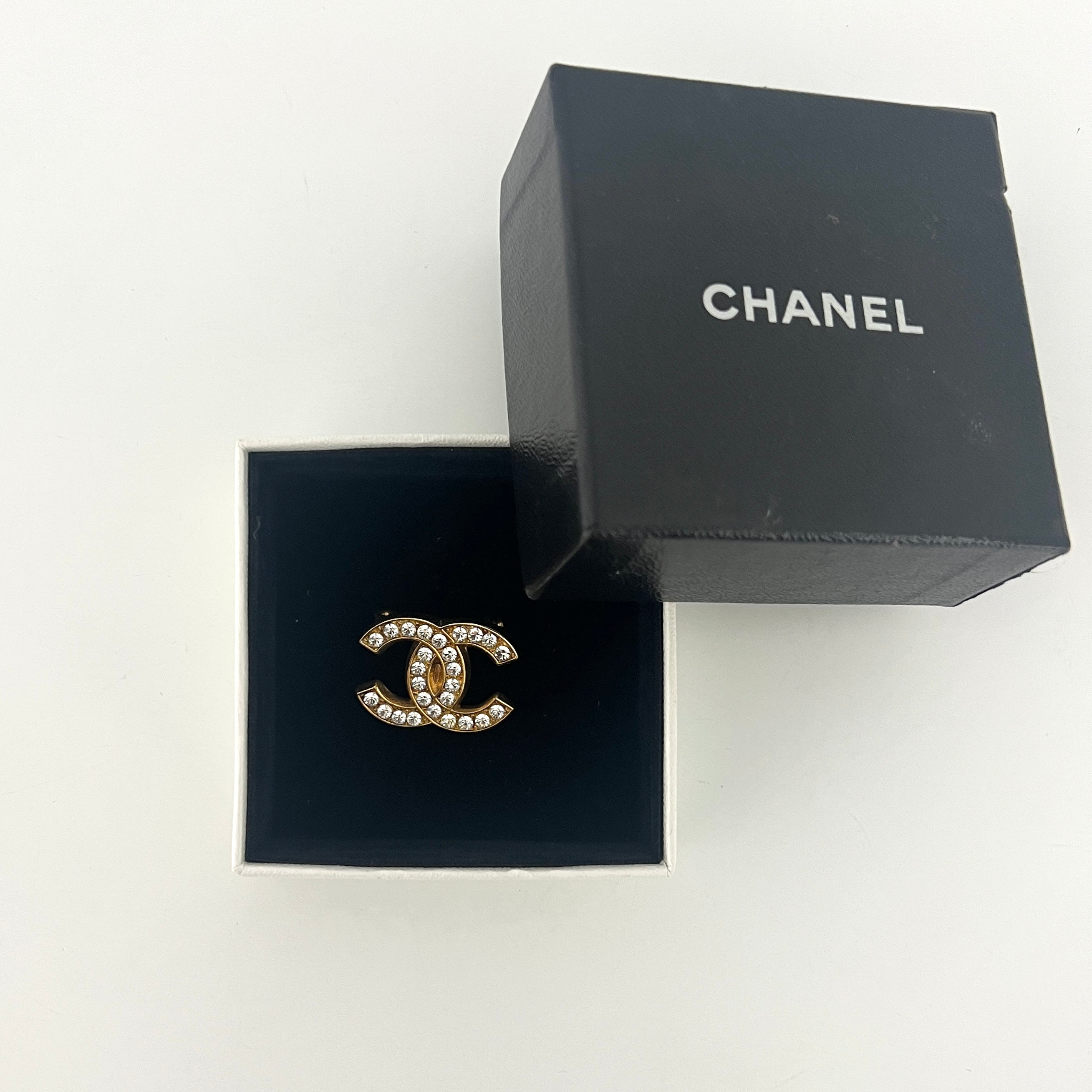 Broche CHANEL CC Strass