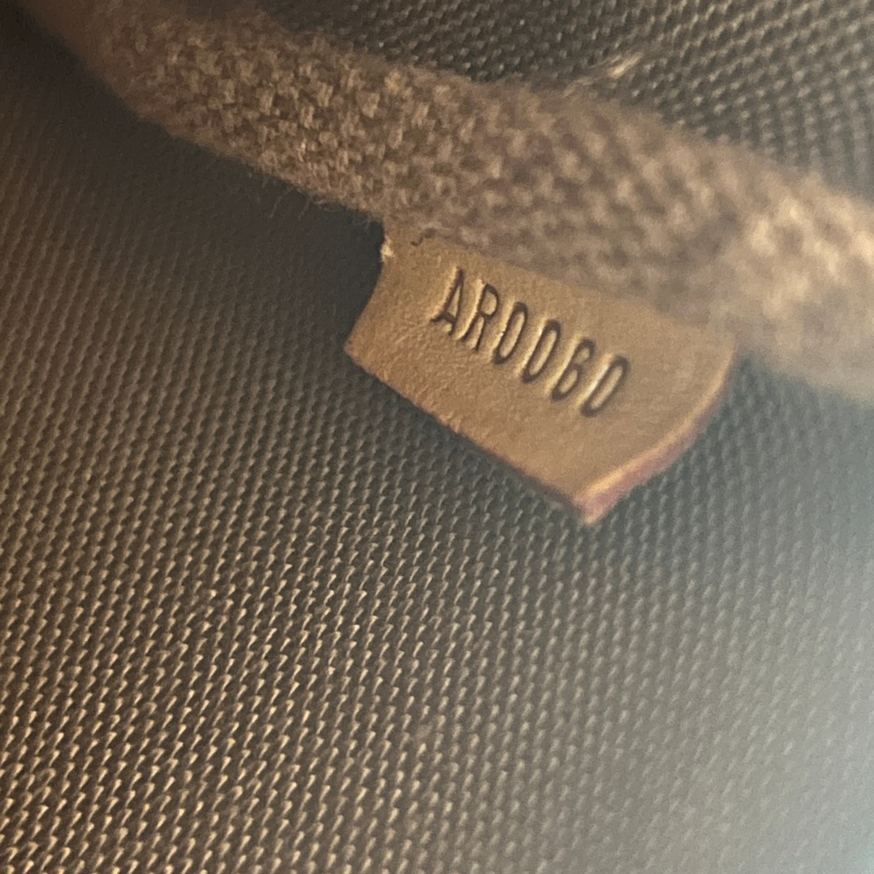 Sac à main LOUIS VUITTON Pochette Accessoires toile et cuir marron