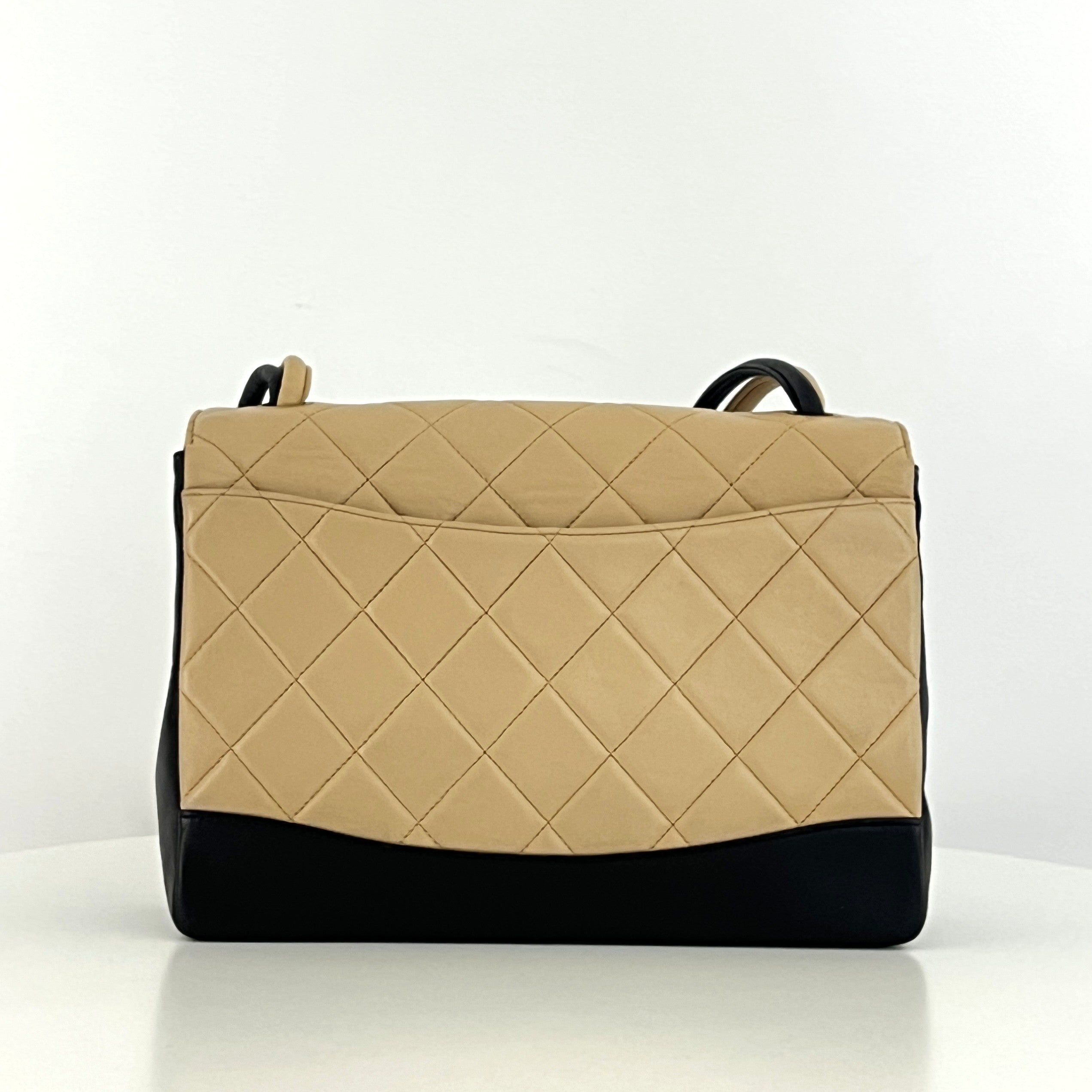 Sac à main CHANEL Top Handle cuir d'agneau bicolore