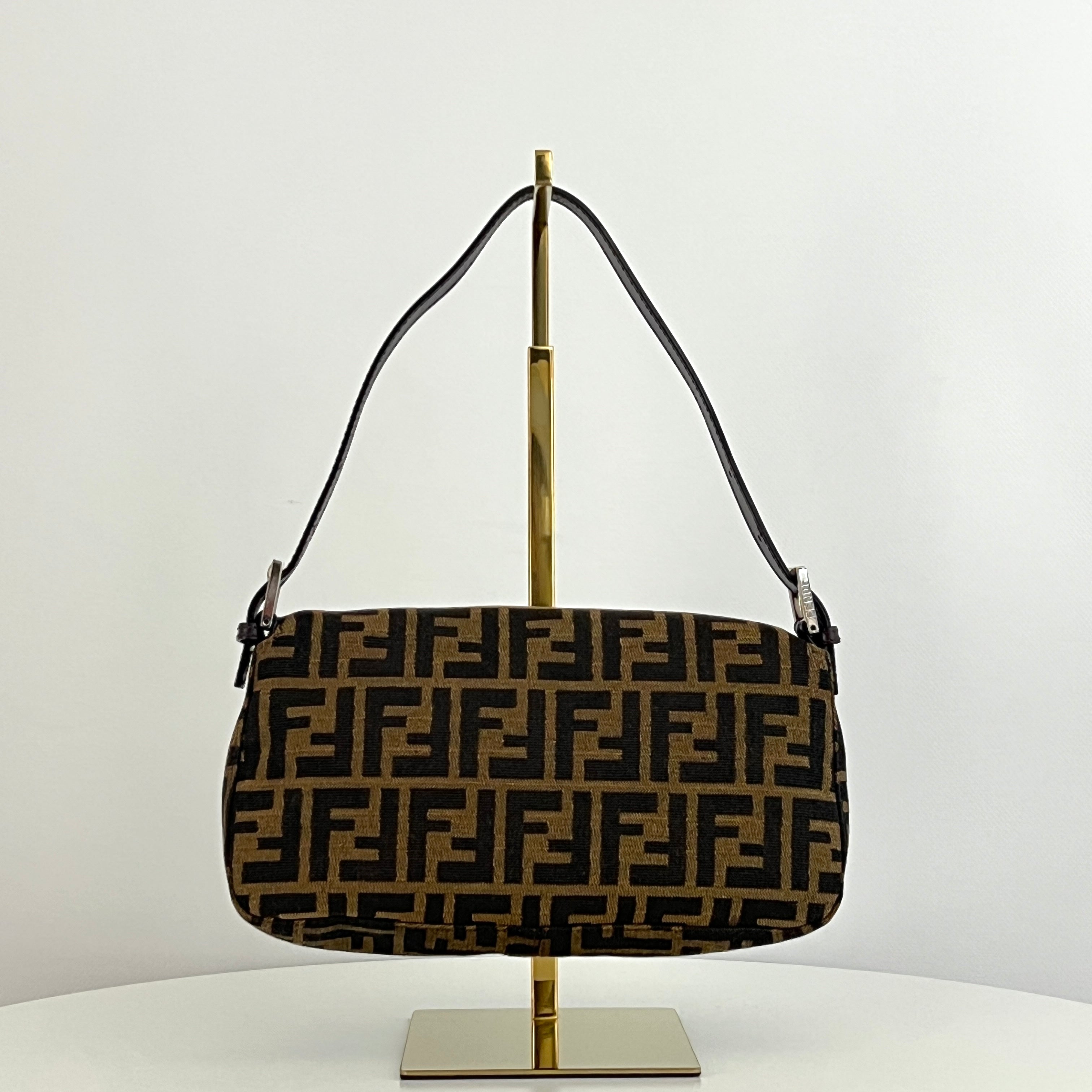 Sac à main FENDI Baguette toile et cuir marron