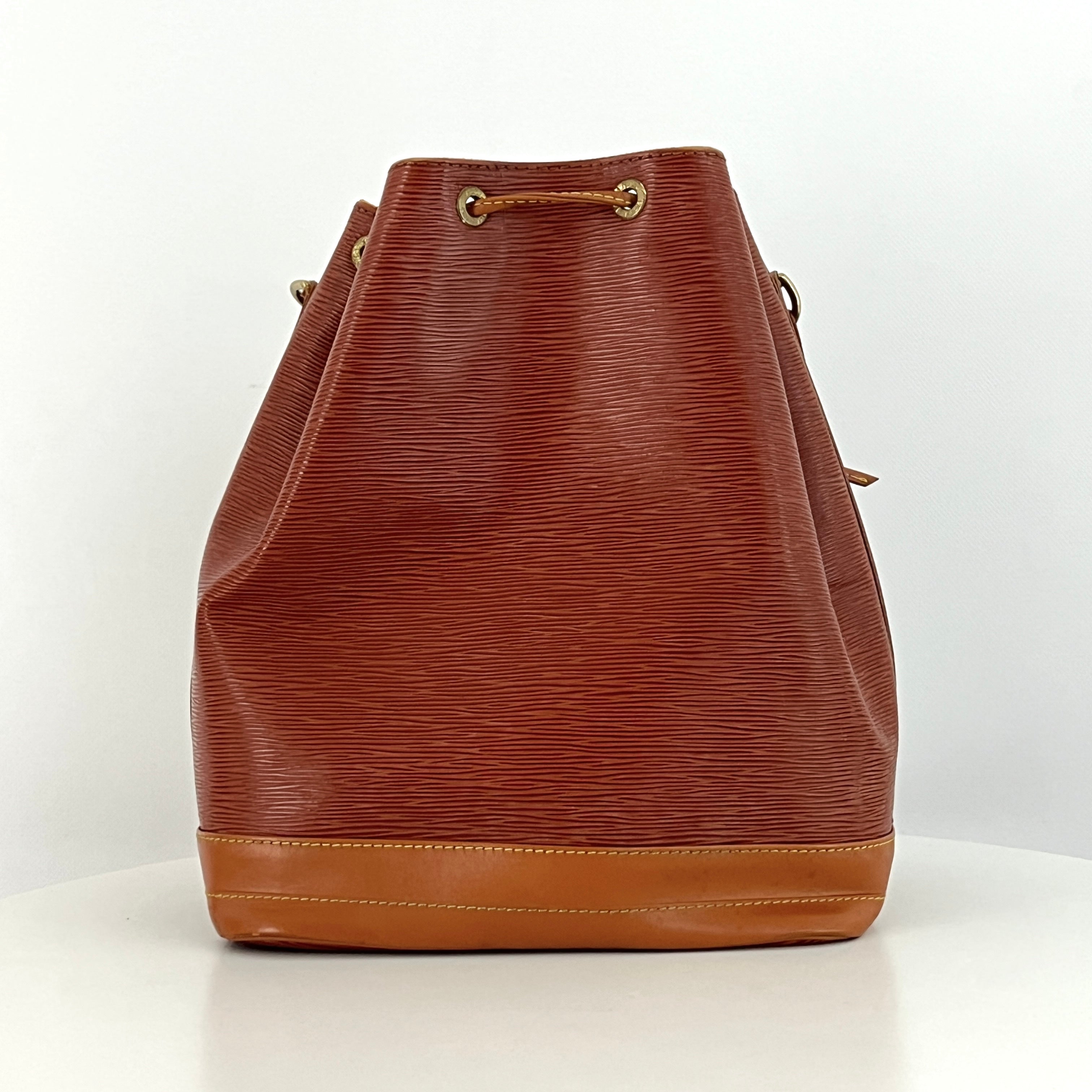 Sac à main LOUIS VUITTON Noé Grand cuir épi marron