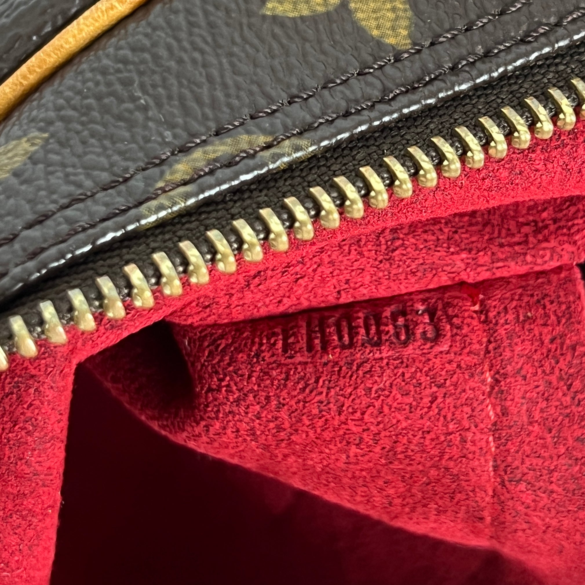 LOUIS VUITTON Croissant MM handbag in brown canvas and leather