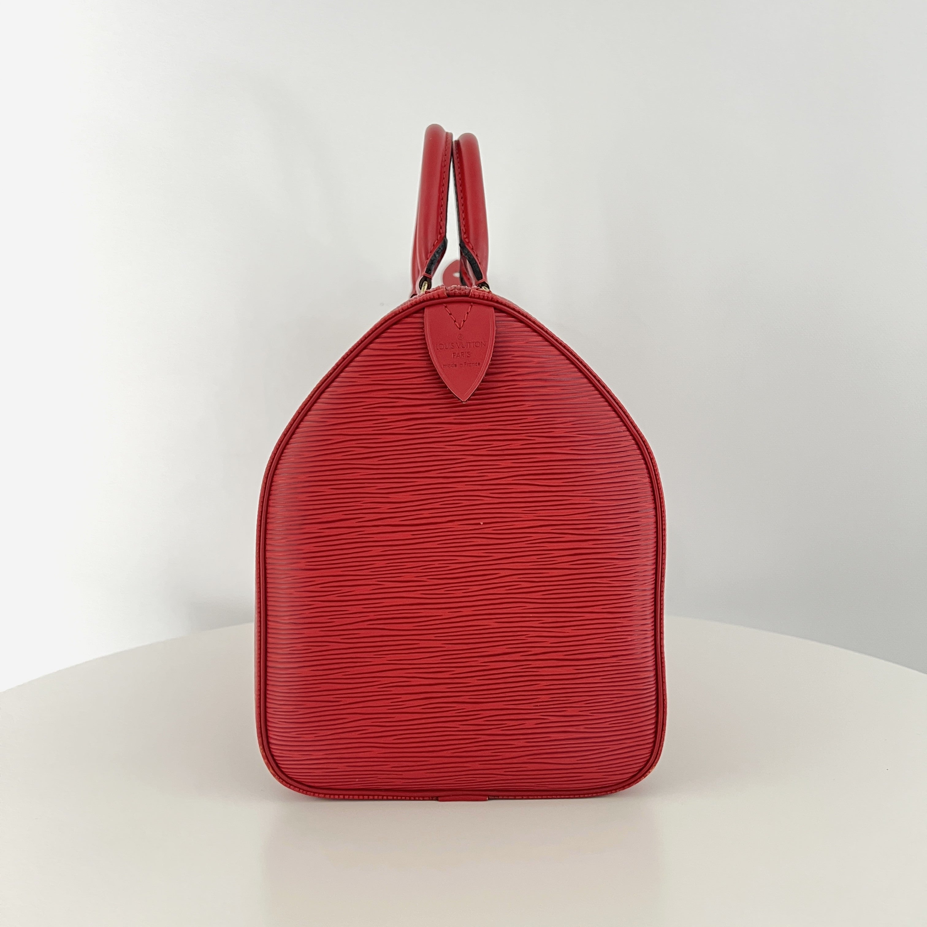 LOUIS VUITTON Speedy 30 handbag in red Epi leather