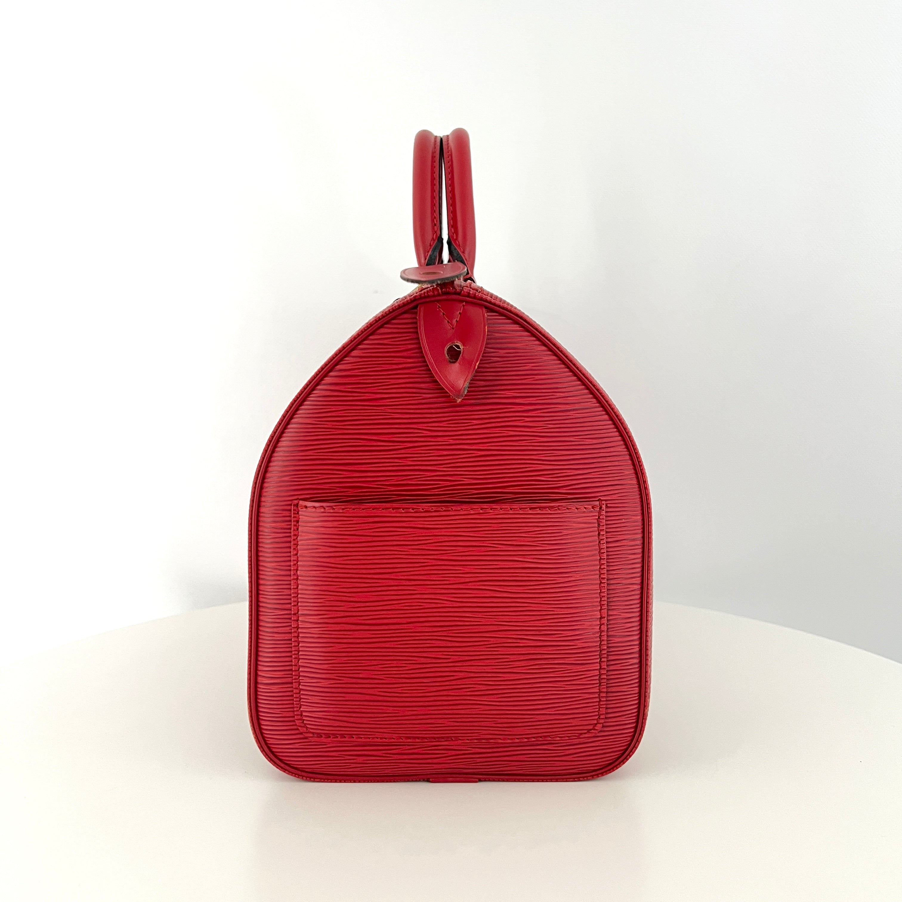 LOUIS VUITTON Speedy 30 handbag in red Epi leather