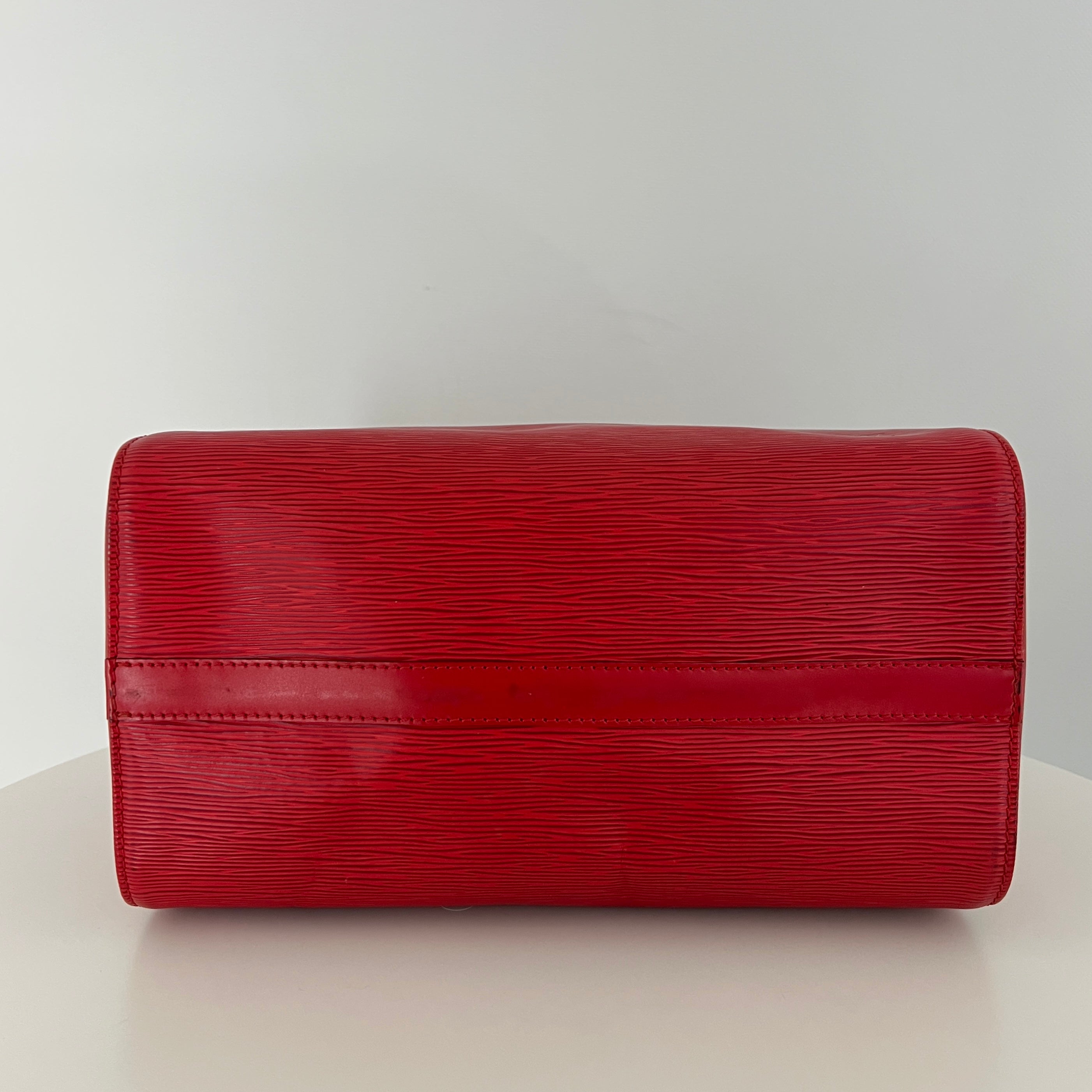 LOUIS VUITTON Speedy 30 handbag in red Epi leather