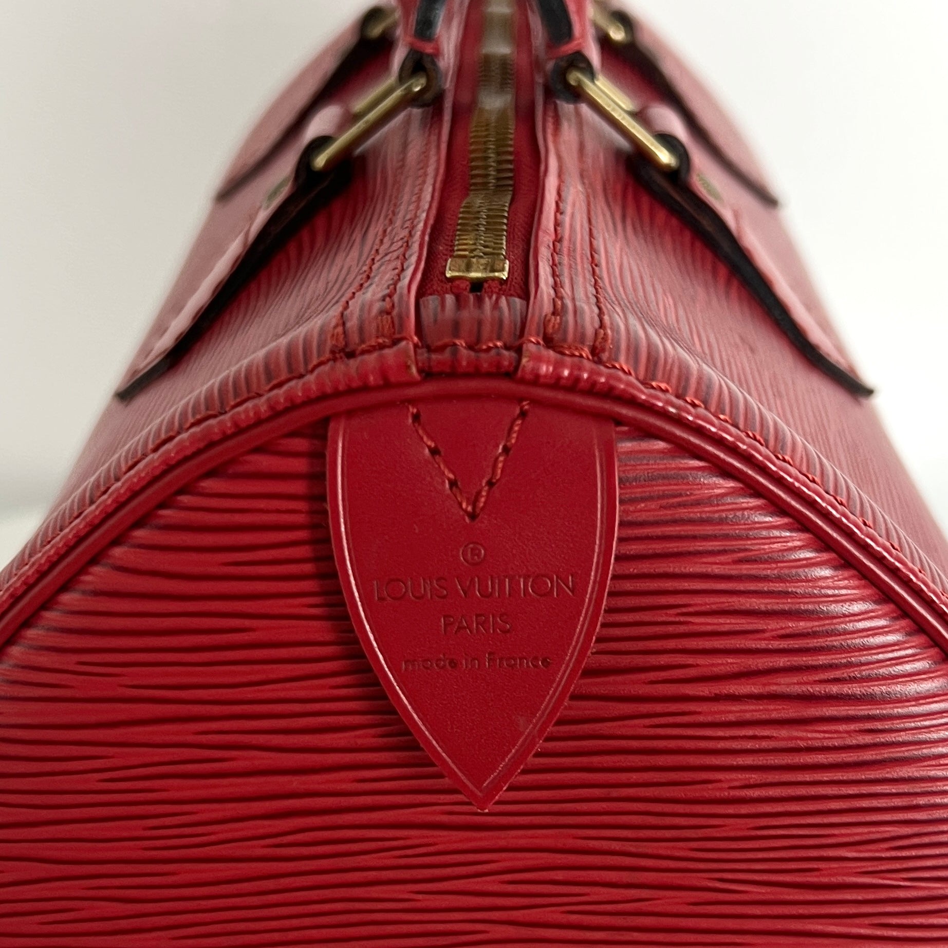 LOUIS VUITTON Speedy 30 handbag in red Epi leather