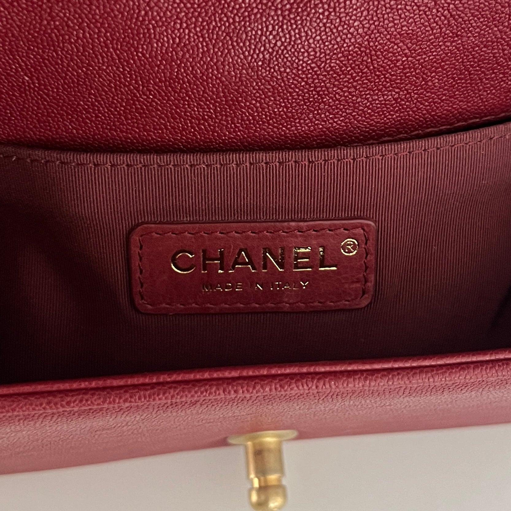 CHANEL Boy Chevron handbag in red caviar leather