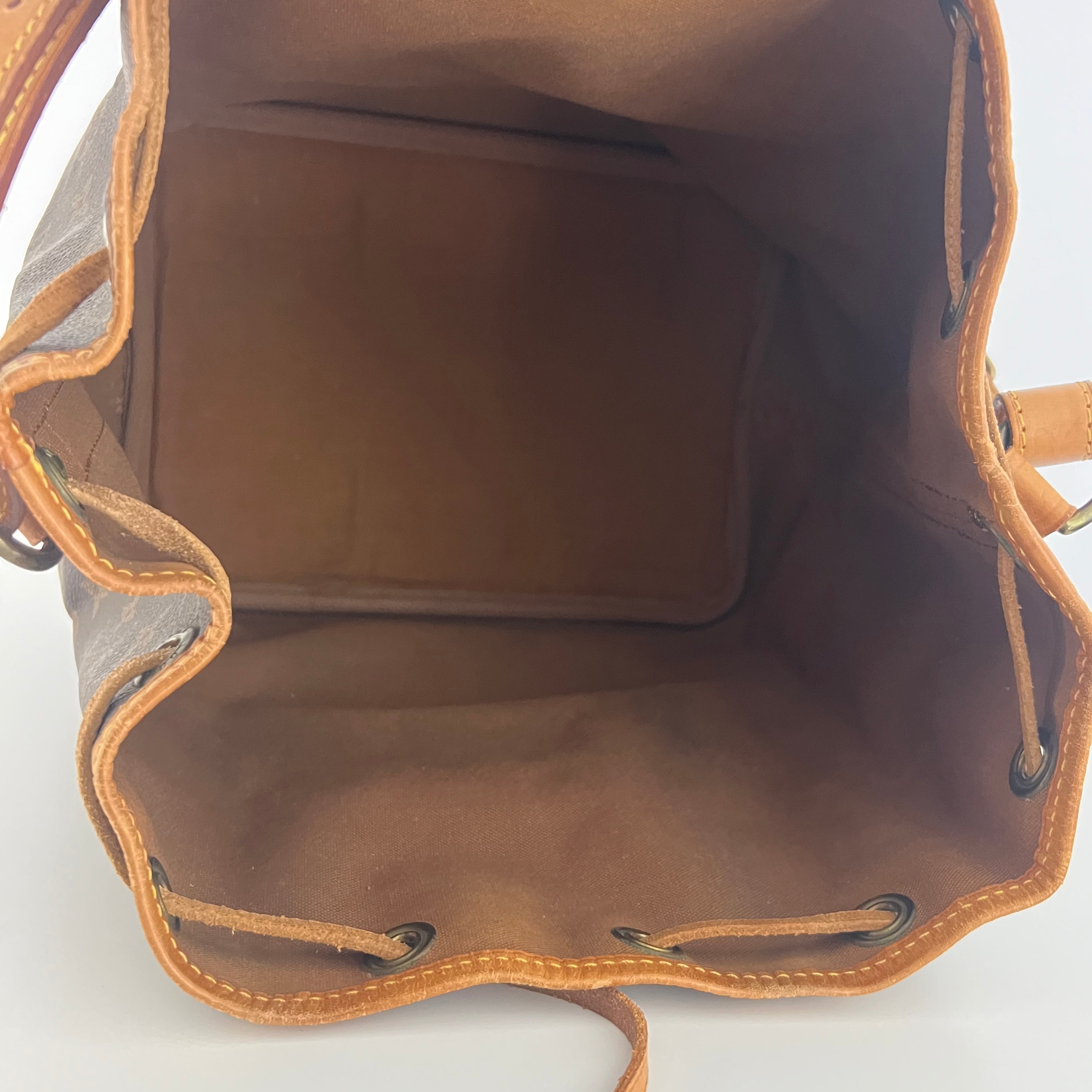 Sac à main LOUIS VUITTON Noé Petit toile et cuir marron