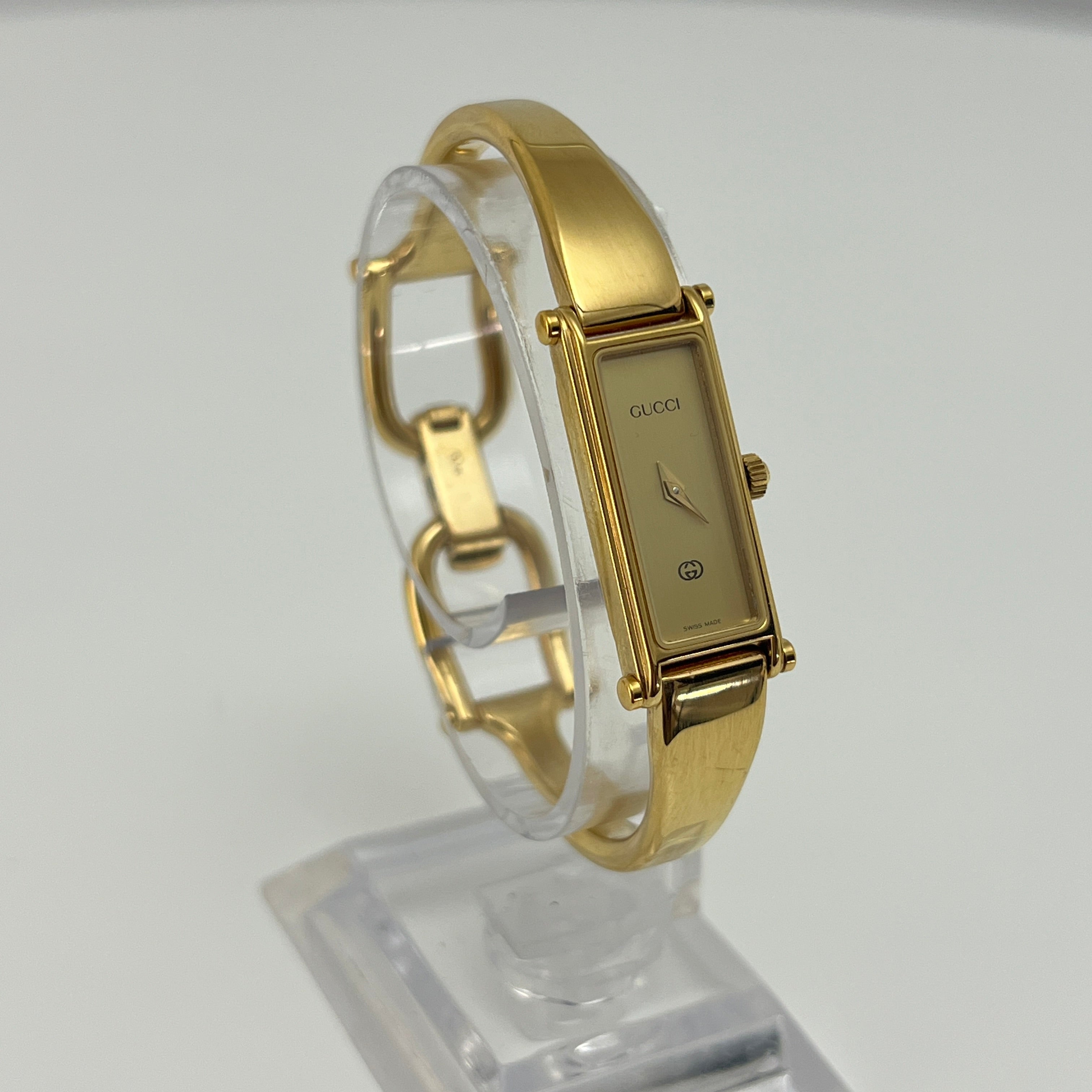 Montre GUCCI 1500 plaquée or dorée