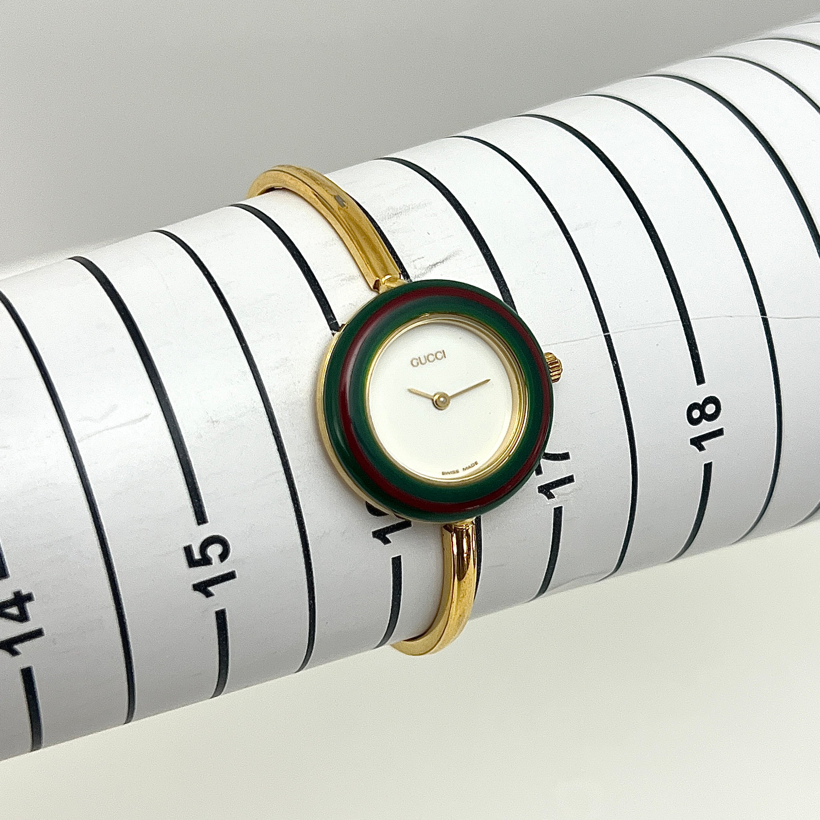 Montre GUCCI Play plaquée or dorée