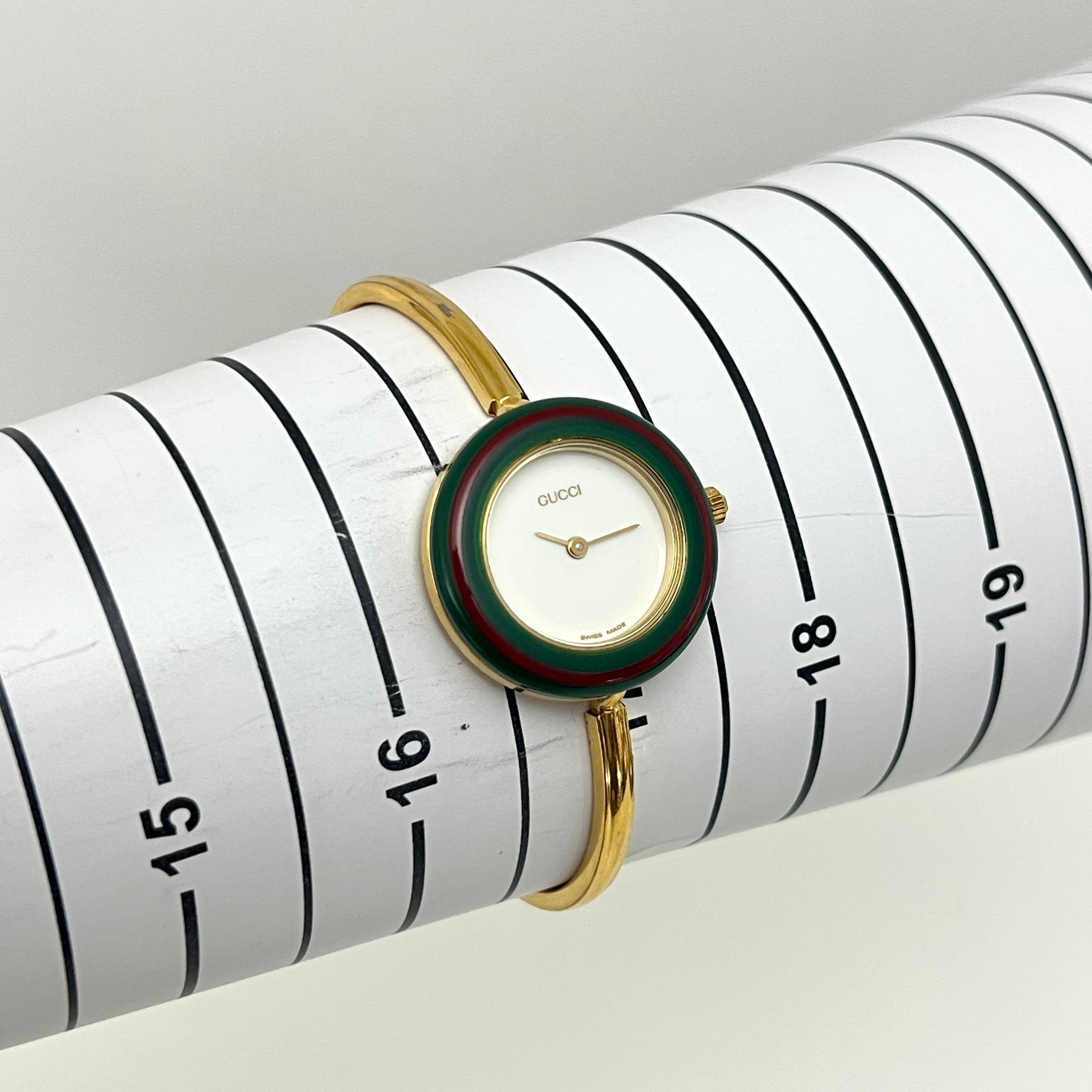 Montre GUCCI Play plaquée or dorée