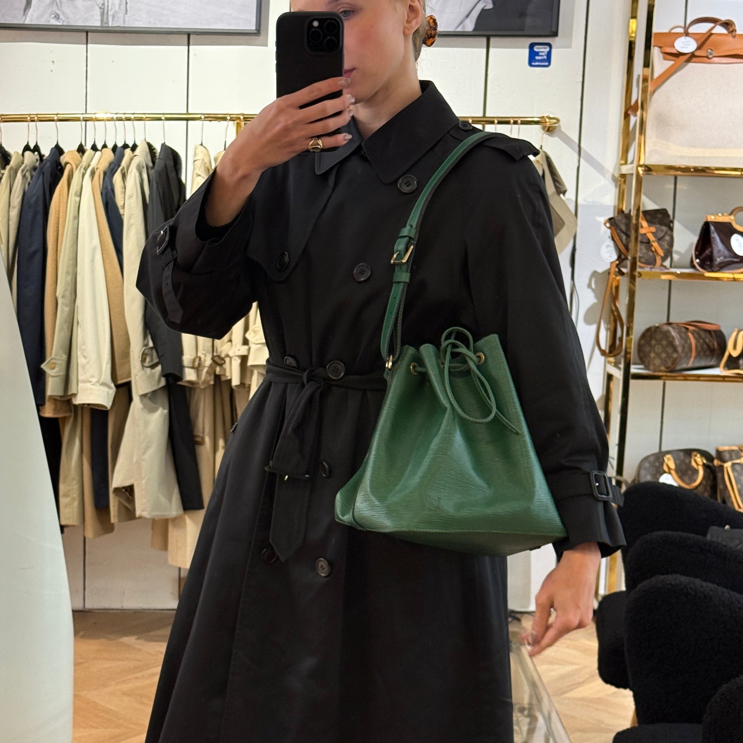 LOUIS VUITTON Noe Petit green epi leather bag