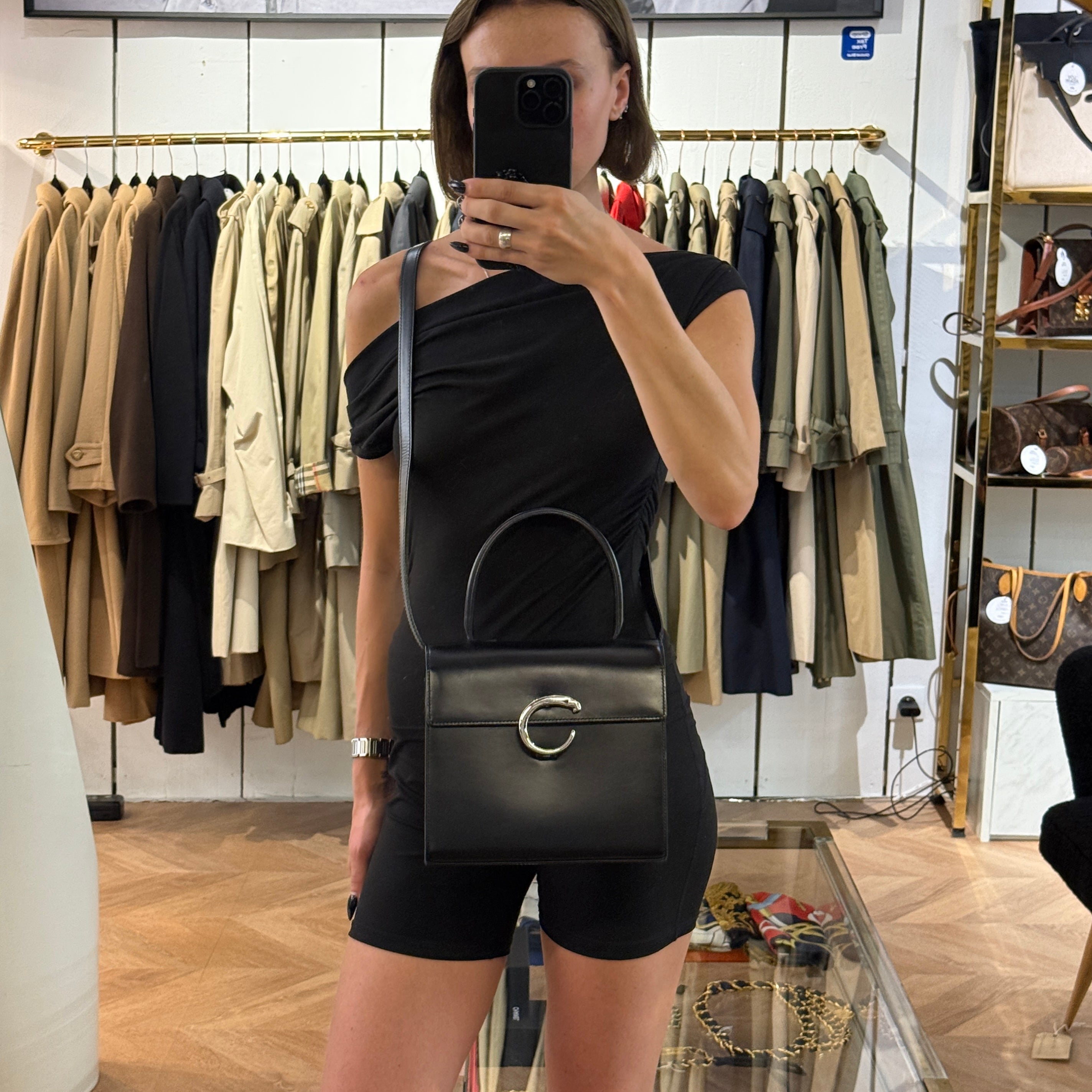 Sac à bandoulière CARTIER Panthère C cuir lisse noir