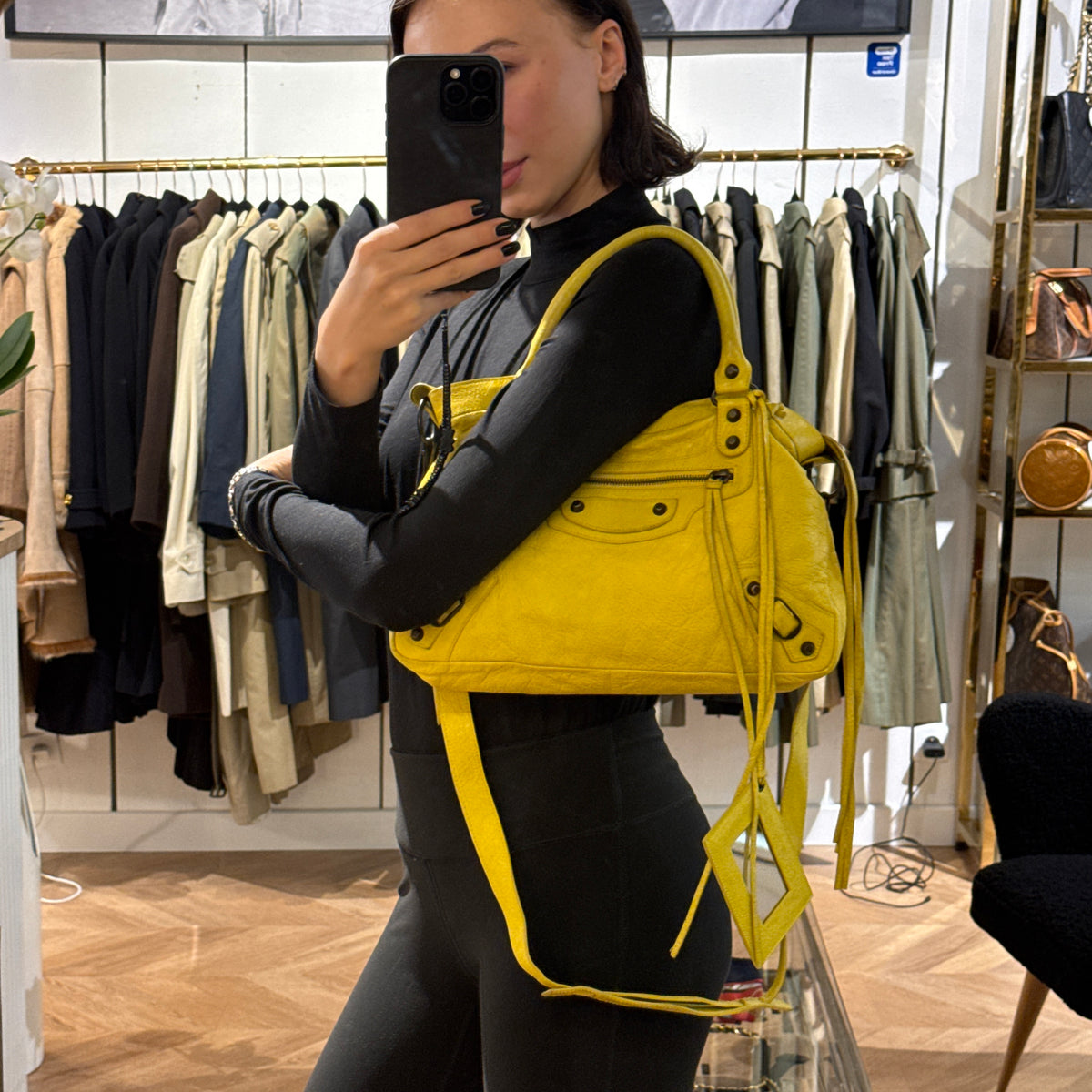 Sac BALENCIAGA The First cuir lisse jaune