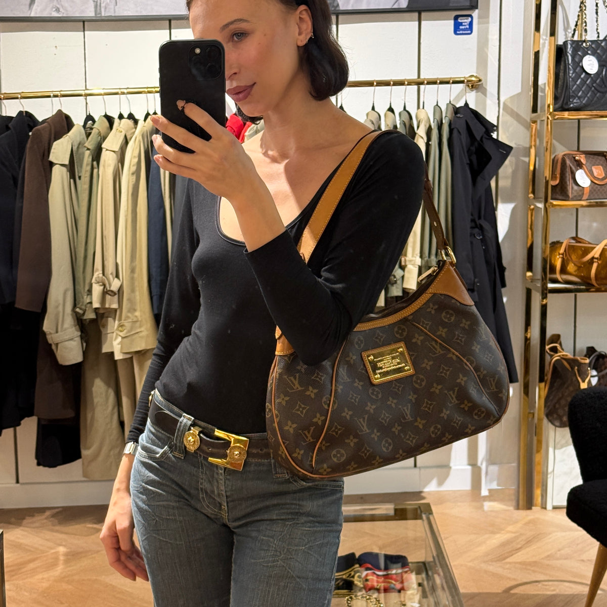 LOUIS VUITTON Thames GM bag in brown monogram canvas and leather, vintage 2011