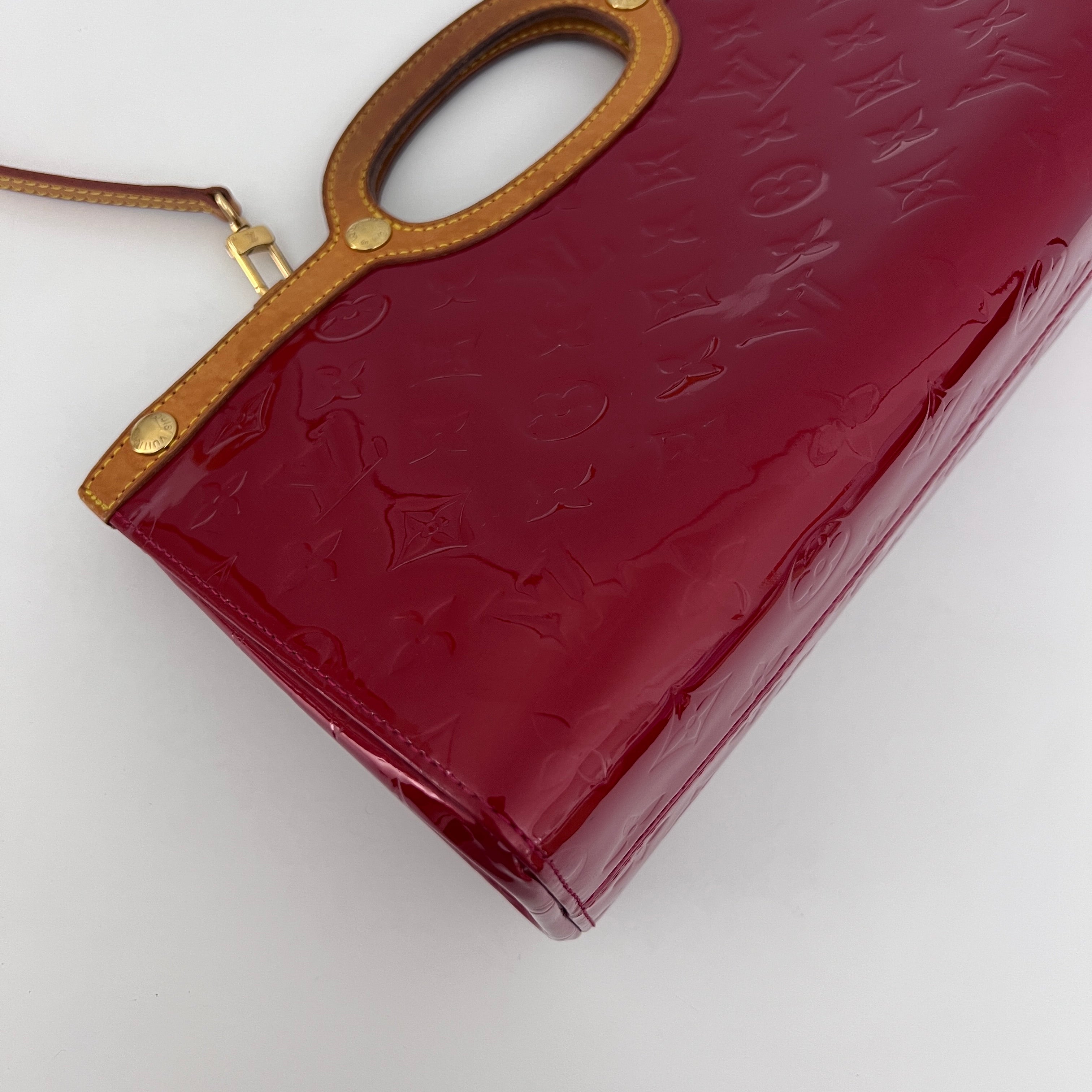 Sac LOUIS VUITTON Roxbury cuir verni rouge