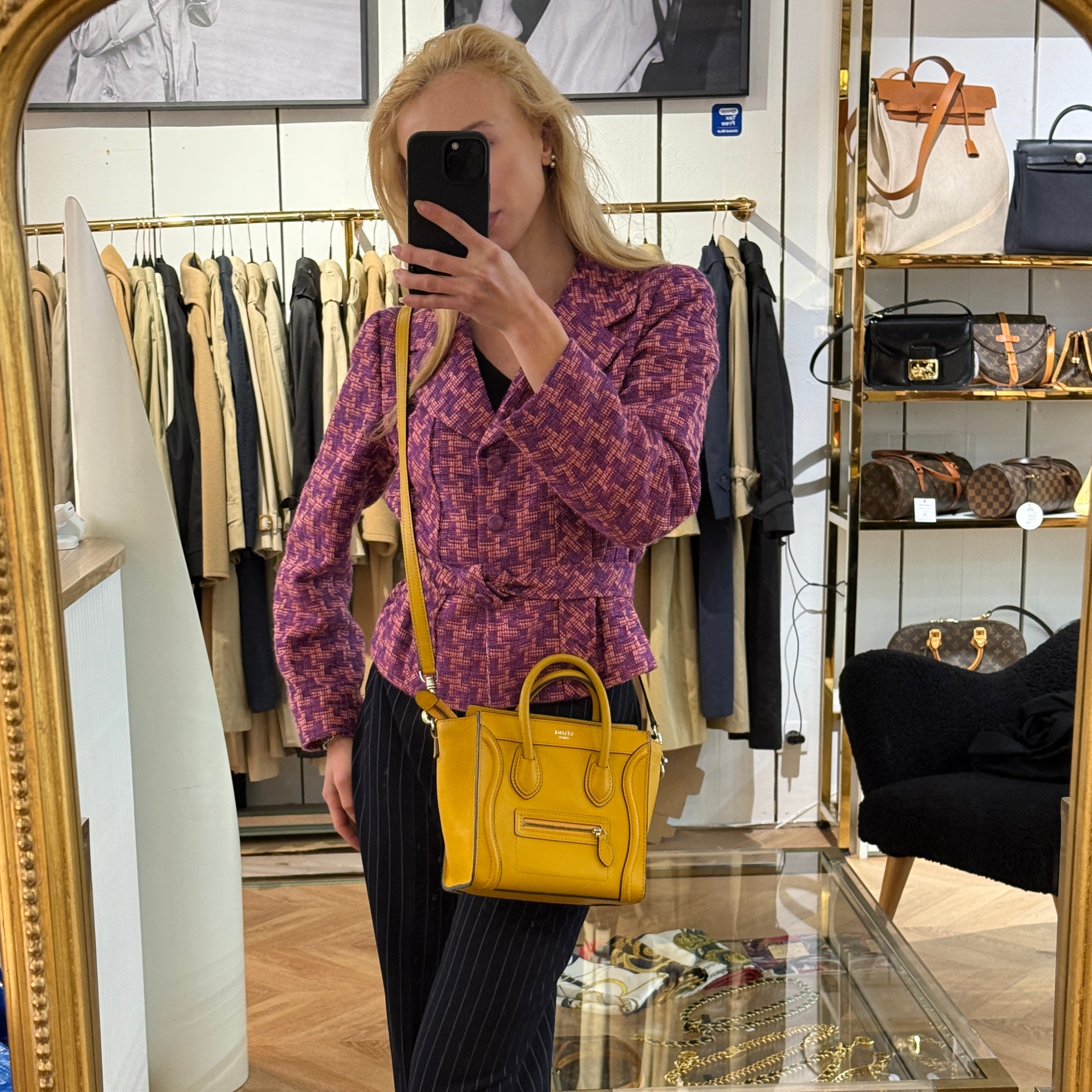 Sac à main CELINE Nano Luggage cuir jaune