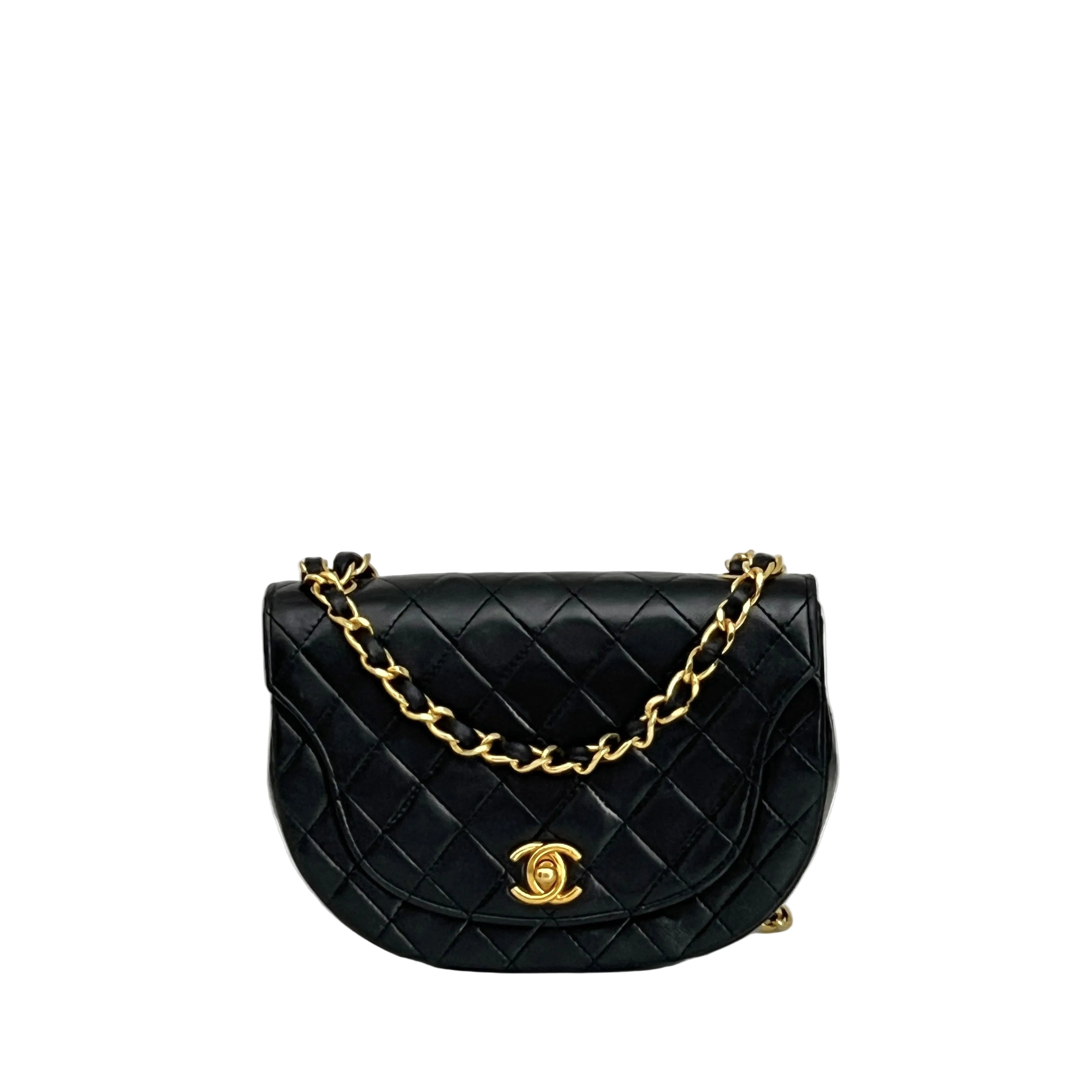 Sac à main CHANEL Demi Lune cuir d'agneau noir