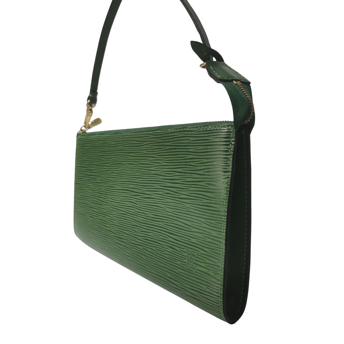 LOUIS VUITTON Accessory leather handbag Green