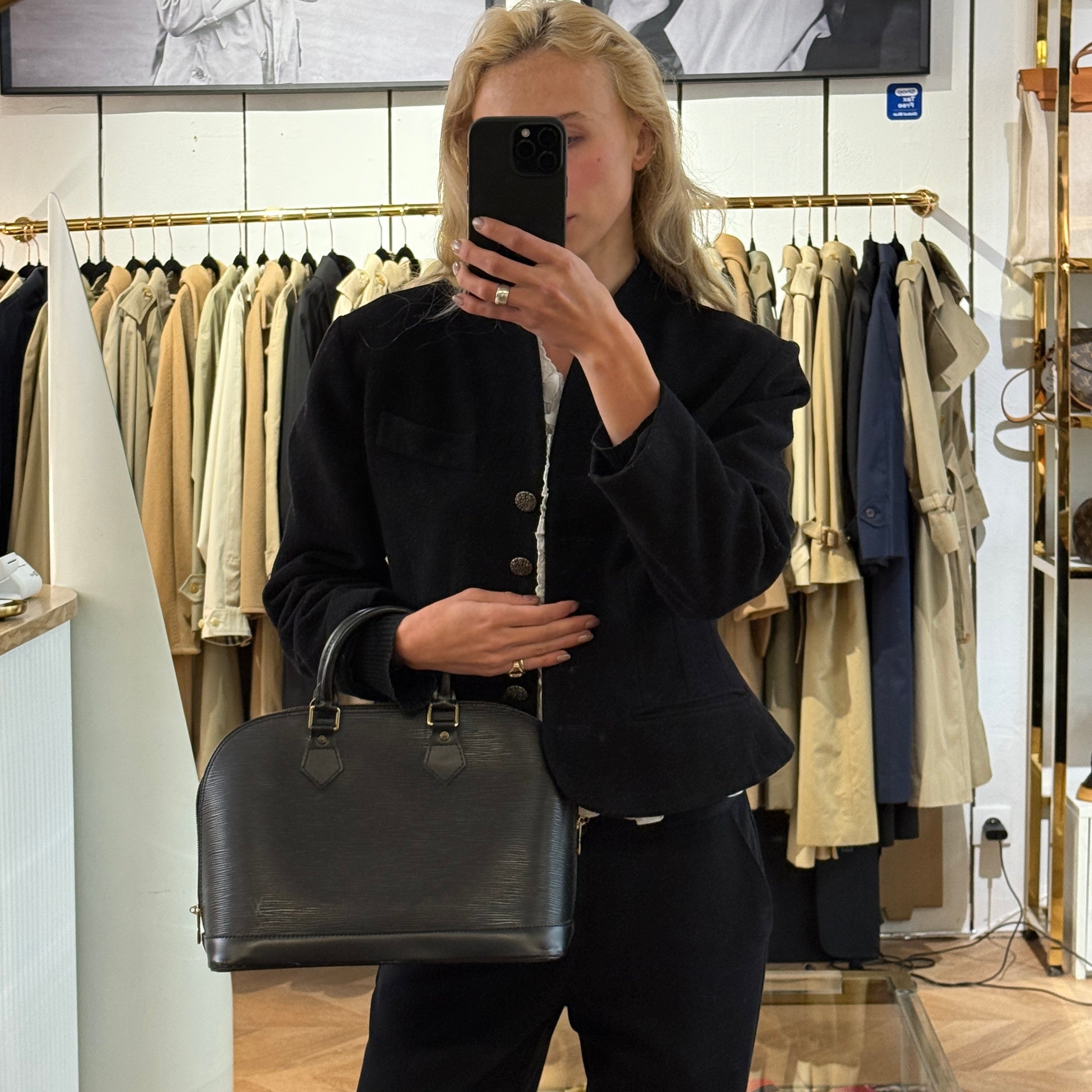 LOUIS VUITTON Alma PM handbag in black Epi leather